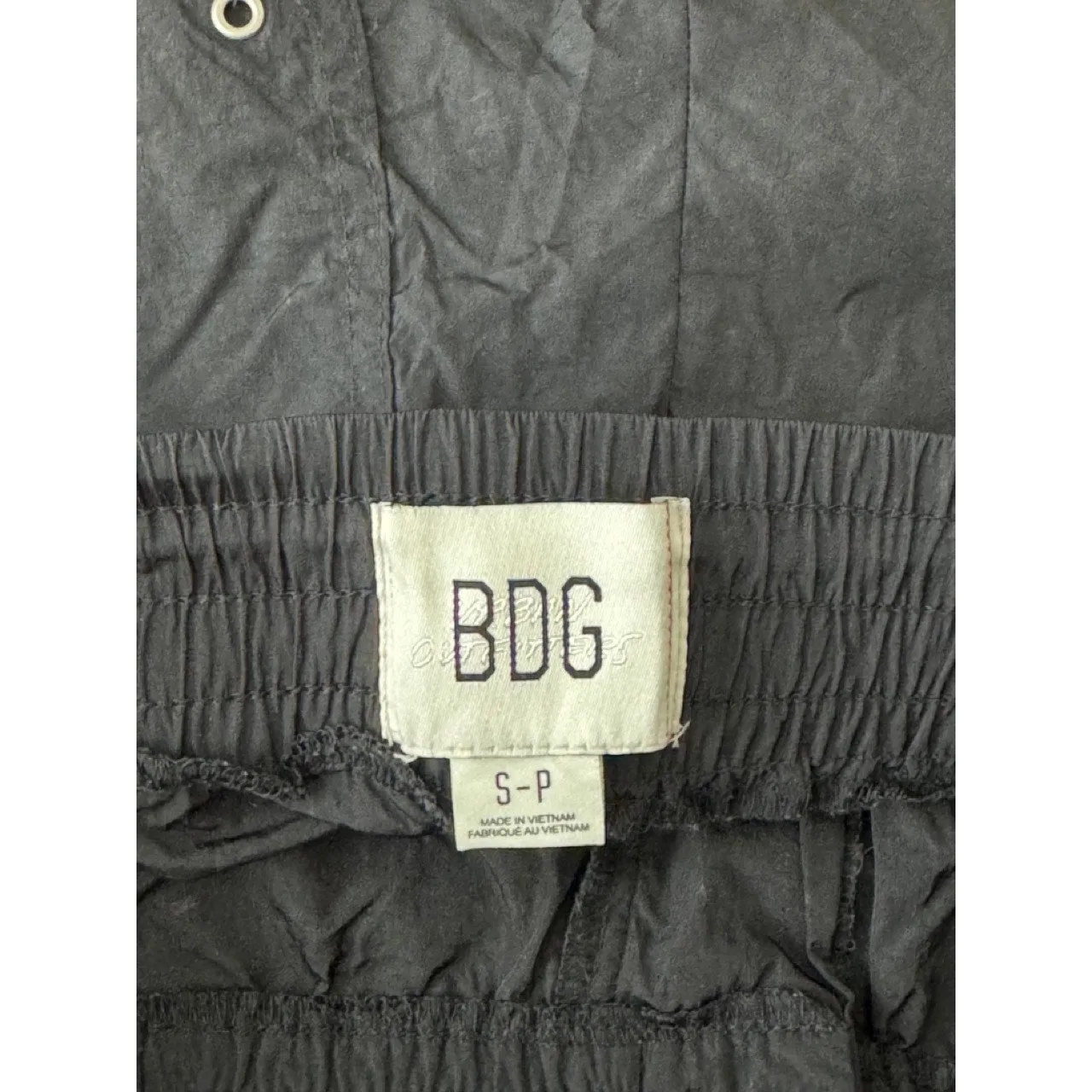 BDG By Urban Outfitters Women's Black Jemma Nylon Mid-Rise Cargo Pants SZ S
