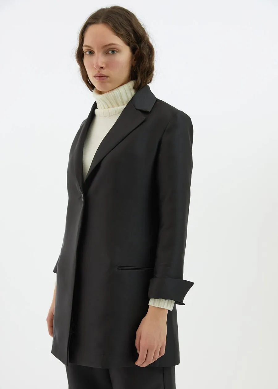 BLACK BLAZER / JACKET