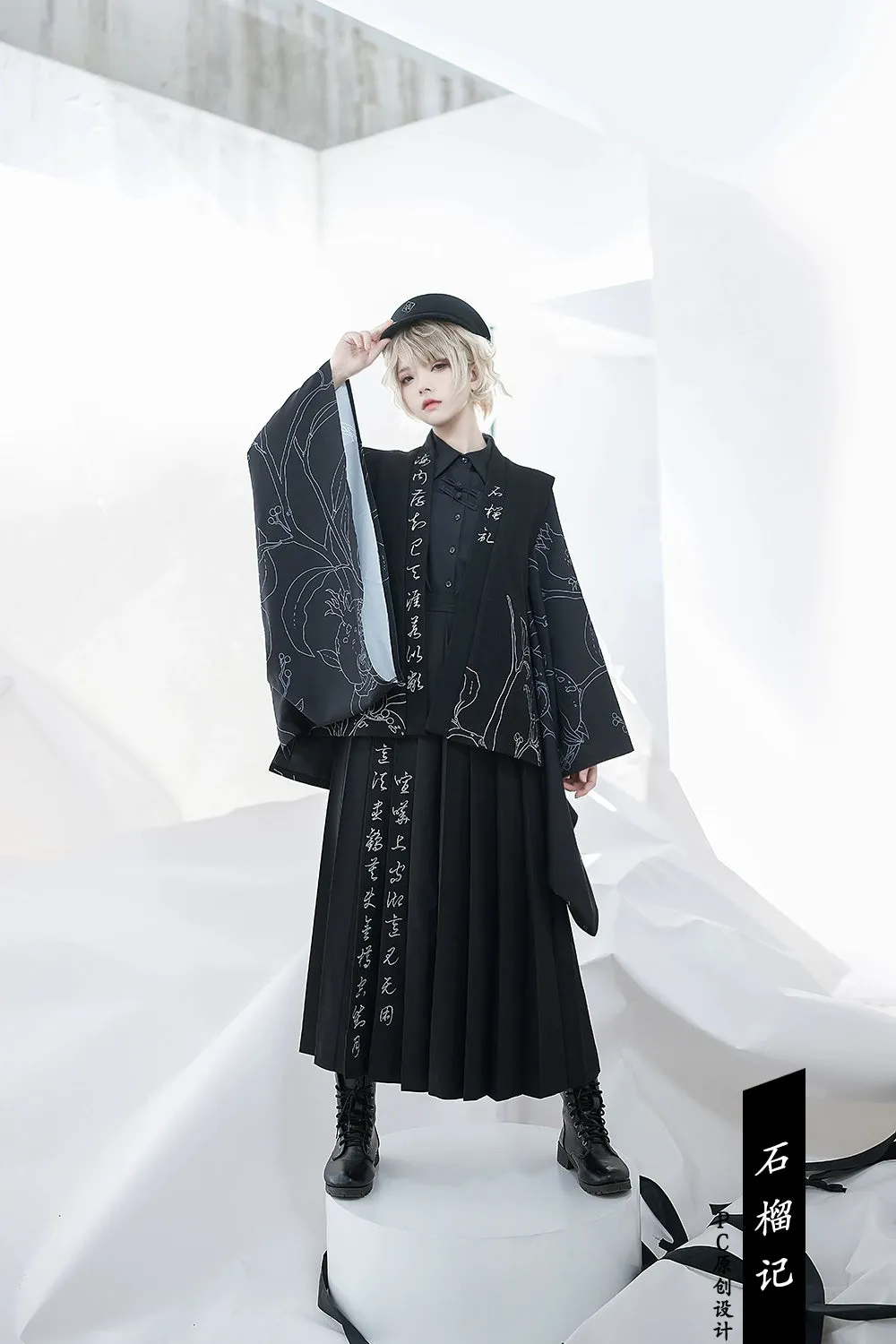 (Buyforme) Princess Chronicles~Pomegranate Note~Black Ouji Pleated Skirt