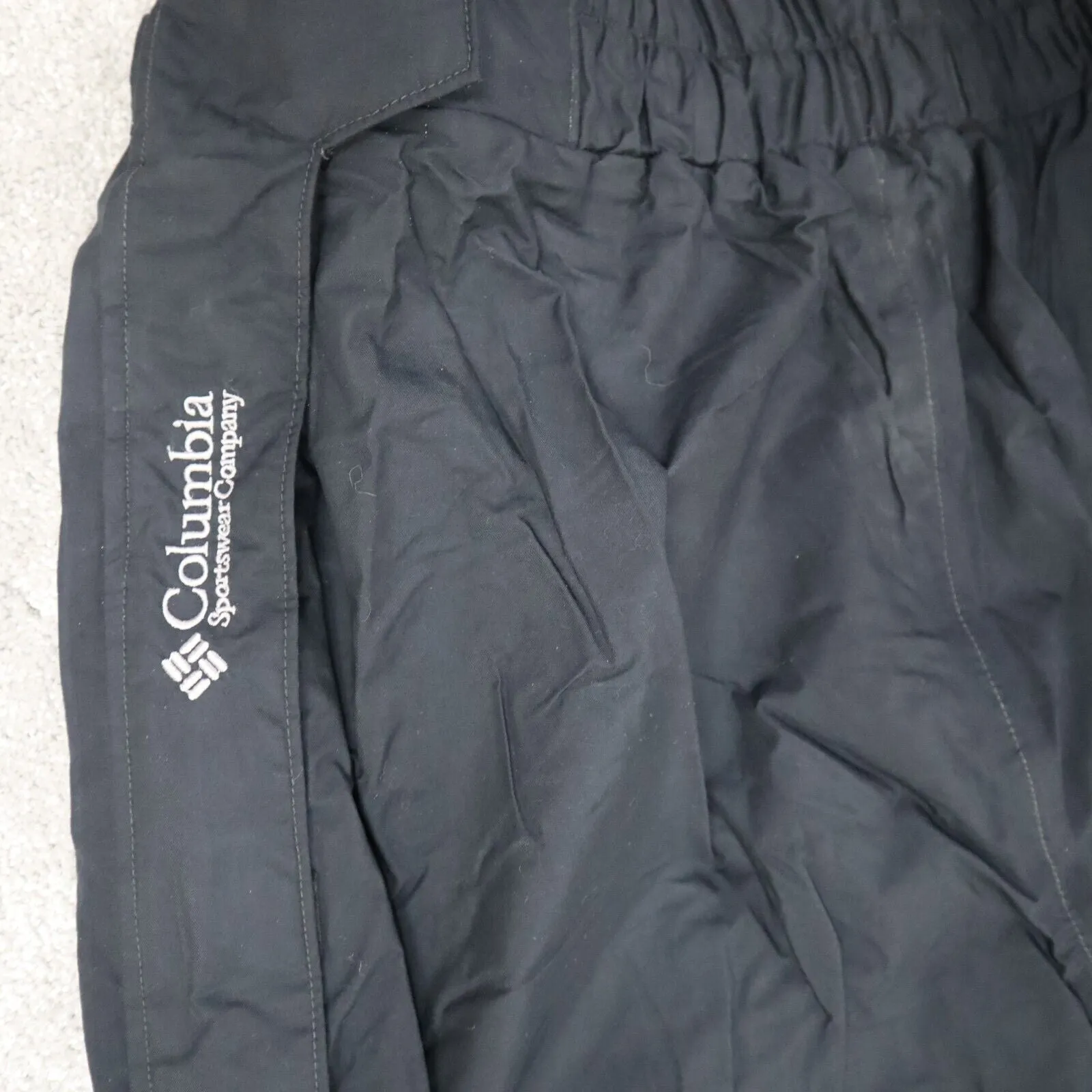 Columbia Pants Men Sz ? Black Omni-Teach Water Proof Cargo Outdoor Lightweight