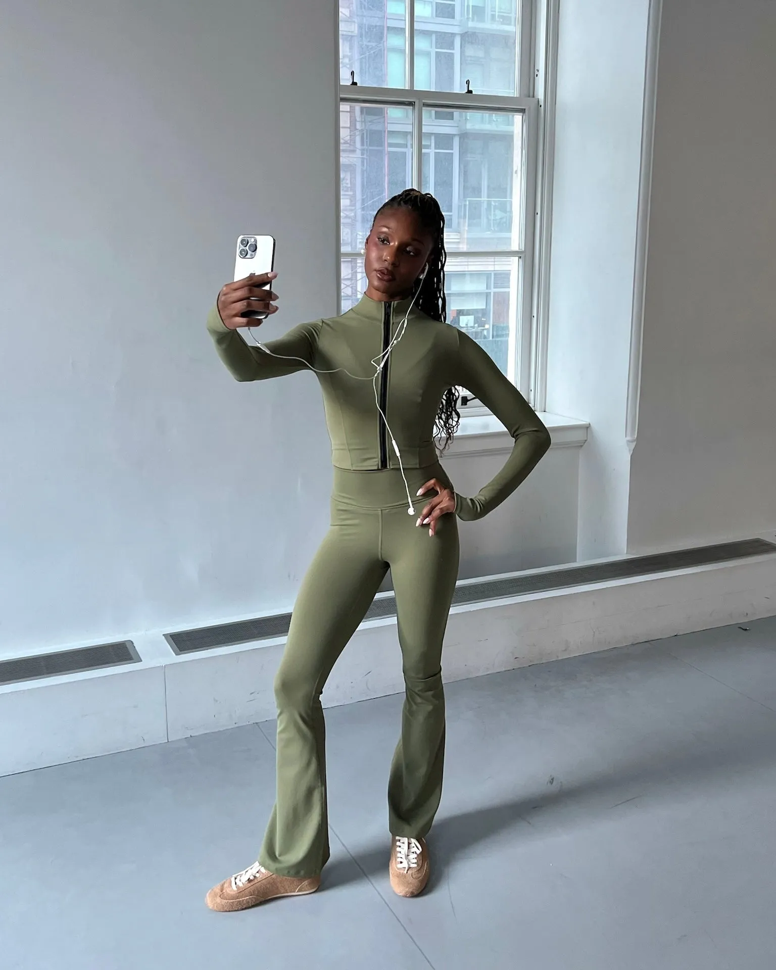Cropped Active Zip-up Jacket