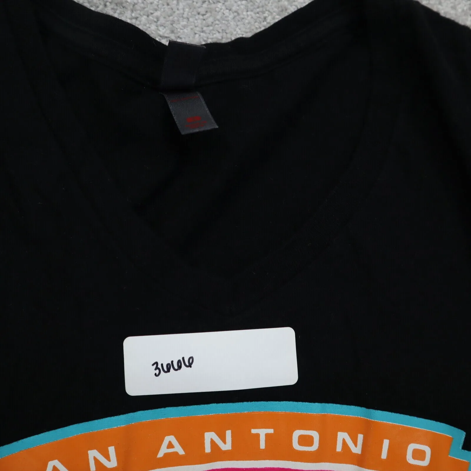 District Made San Antonio Spurs T-Shirt t Youth Girls Small Black Graphic Logo