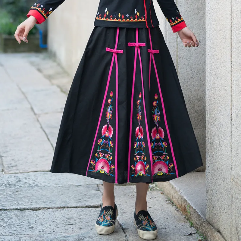 Floral Embroidery Traditional Chinese Style Pleated Expansion Skirt