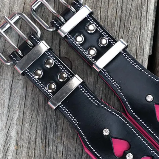 Hand Made Leather Dog Collar - Queen of Hearts (Wide Fit)