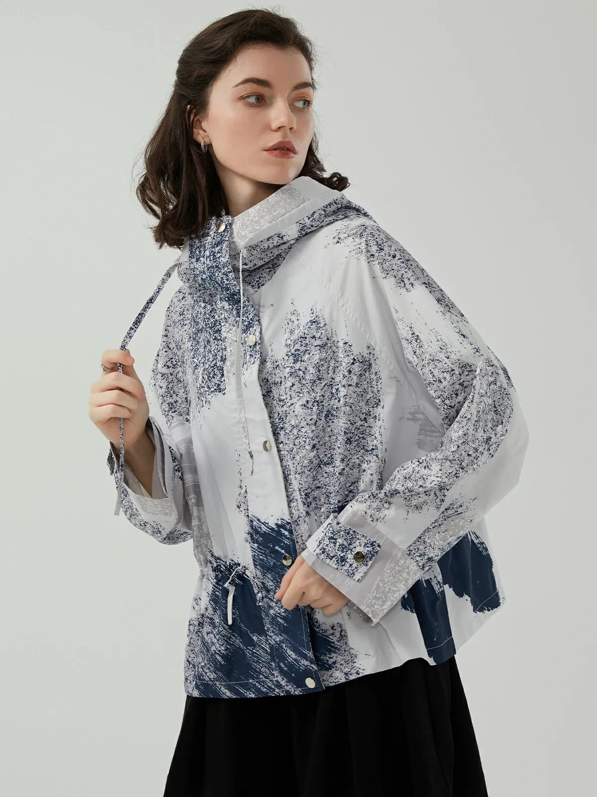 Hooded Contrast Color Printed Cropped Jacket