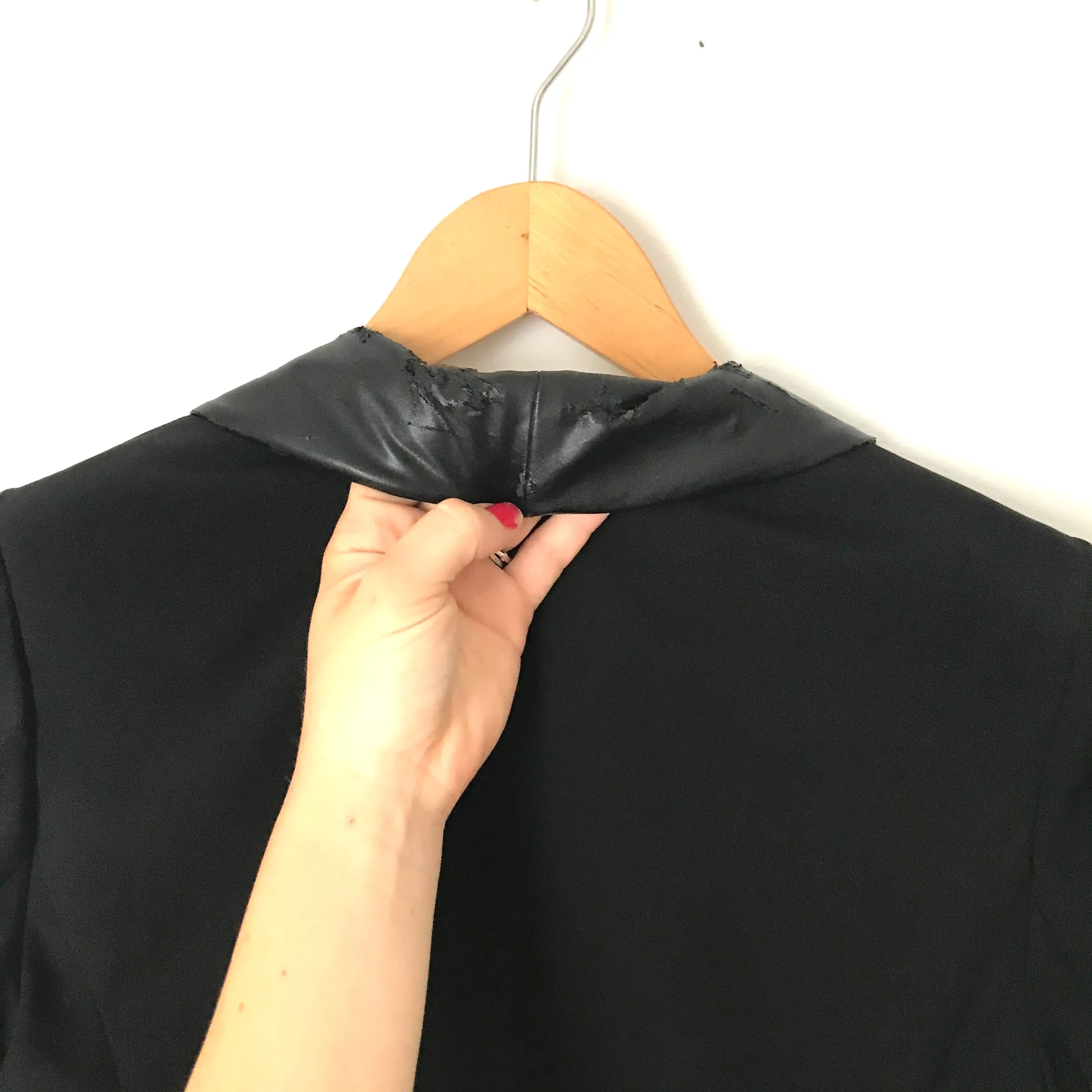 iiJin Black Blazer- Size 2 (see notes)