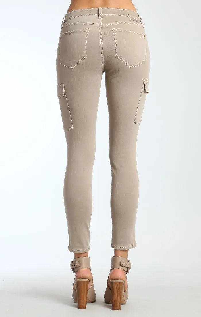 JULIETTE SKINNY CARGO IN LT TAUPE TWILL