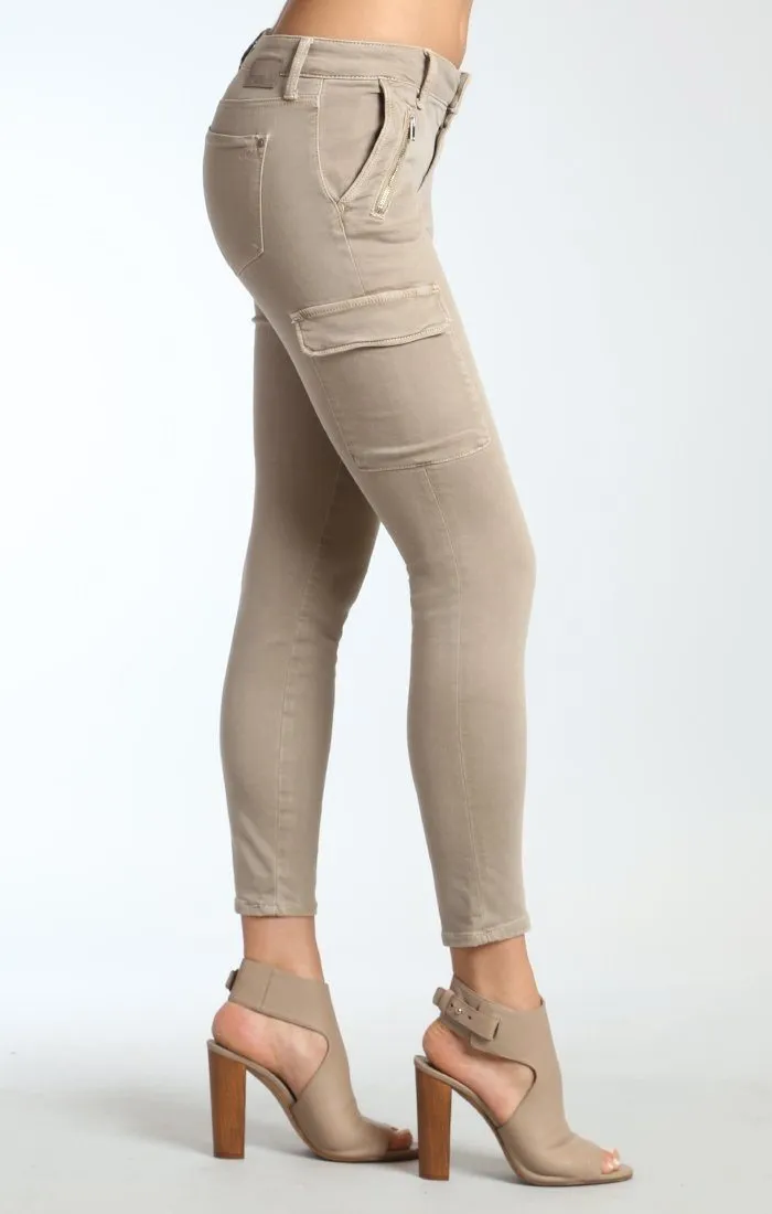 JULIETTE SKINNY CARGO IN LT TAUPE TWILL