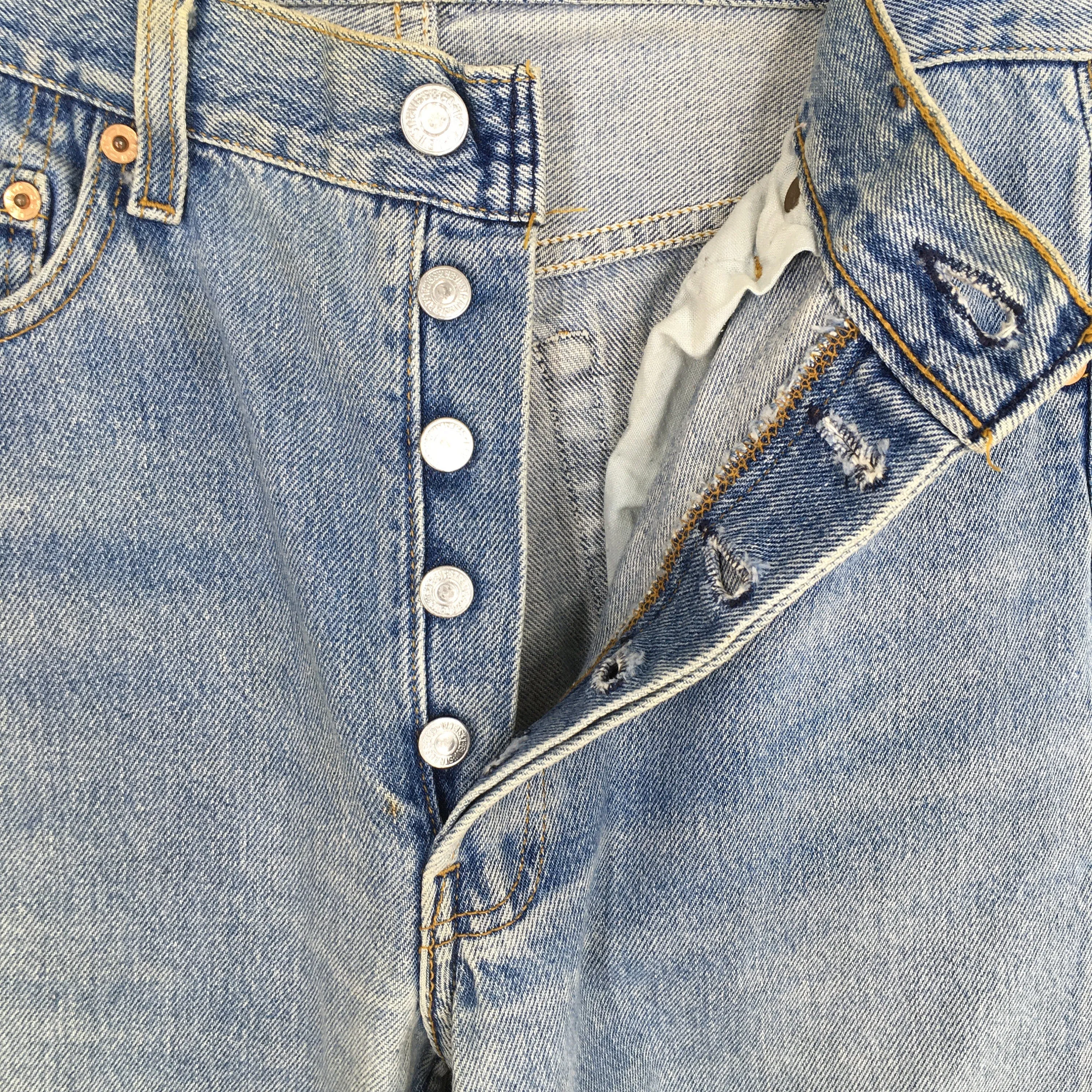 Levi's 501 Faded Dirty Light Wash Jeans Size 28x32.5
