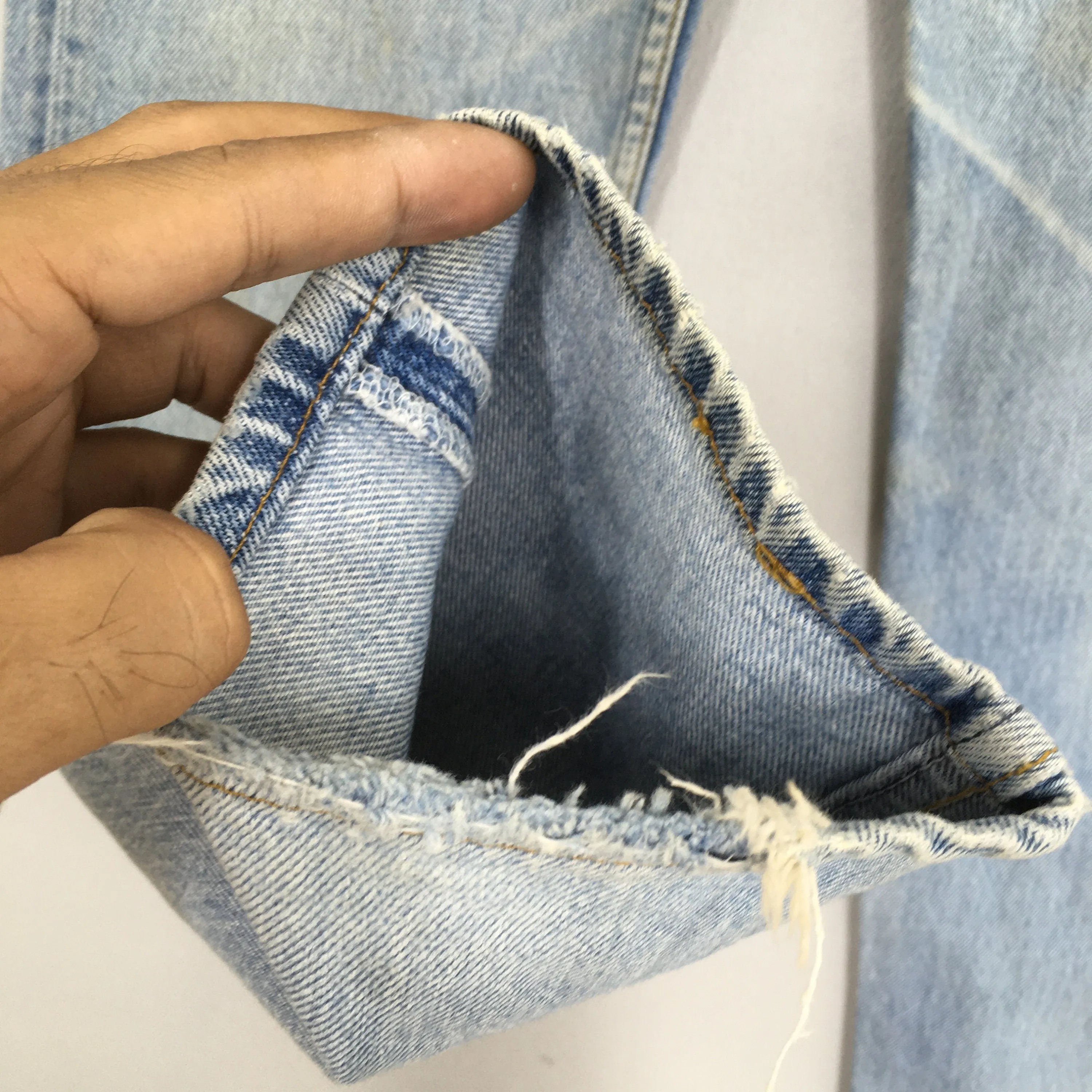Levi's 501 Faded Dirty Light Wash Jeans Size 28x32.5