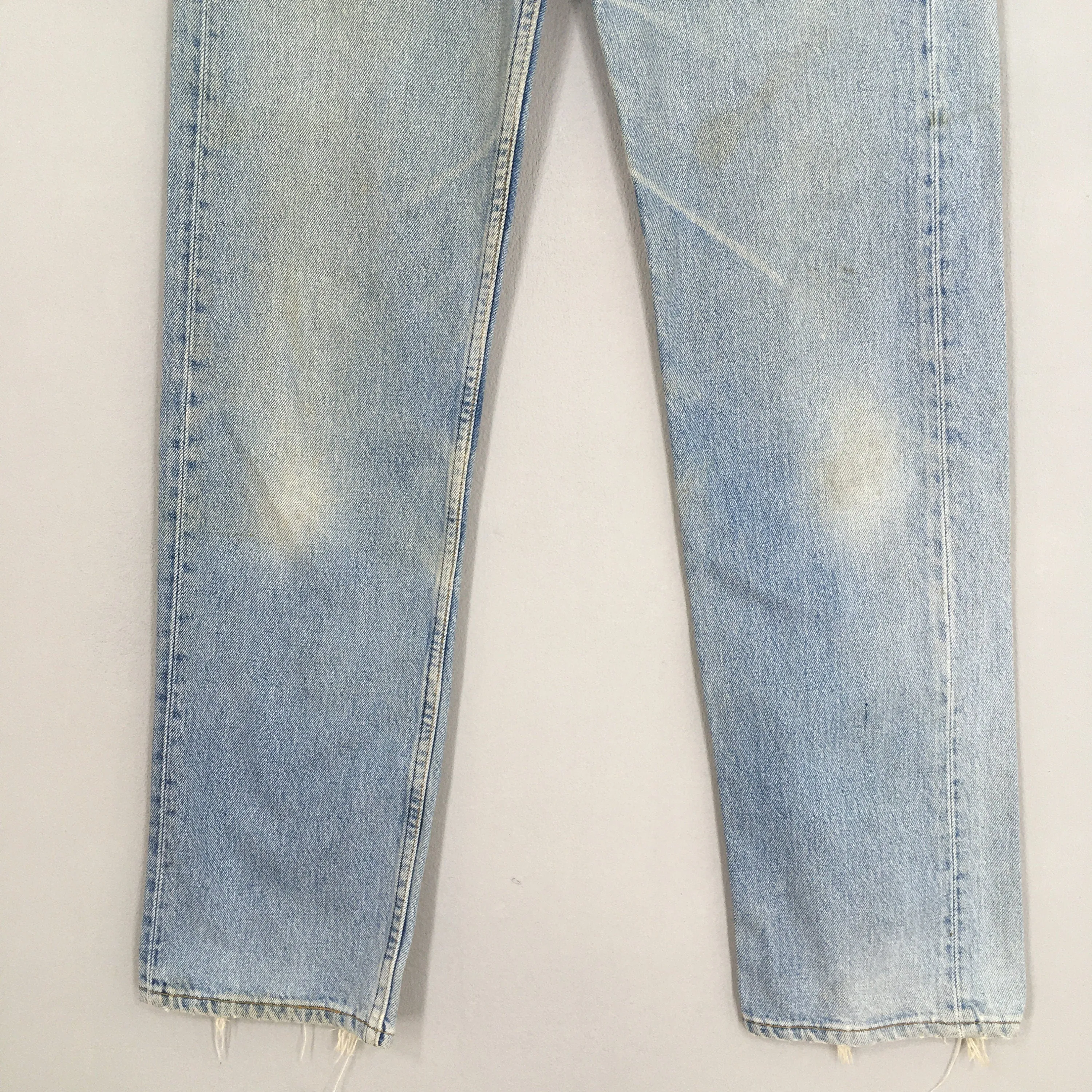 Levi's 501 Faded Dirty Light Wash Jeans Size 28x32.5