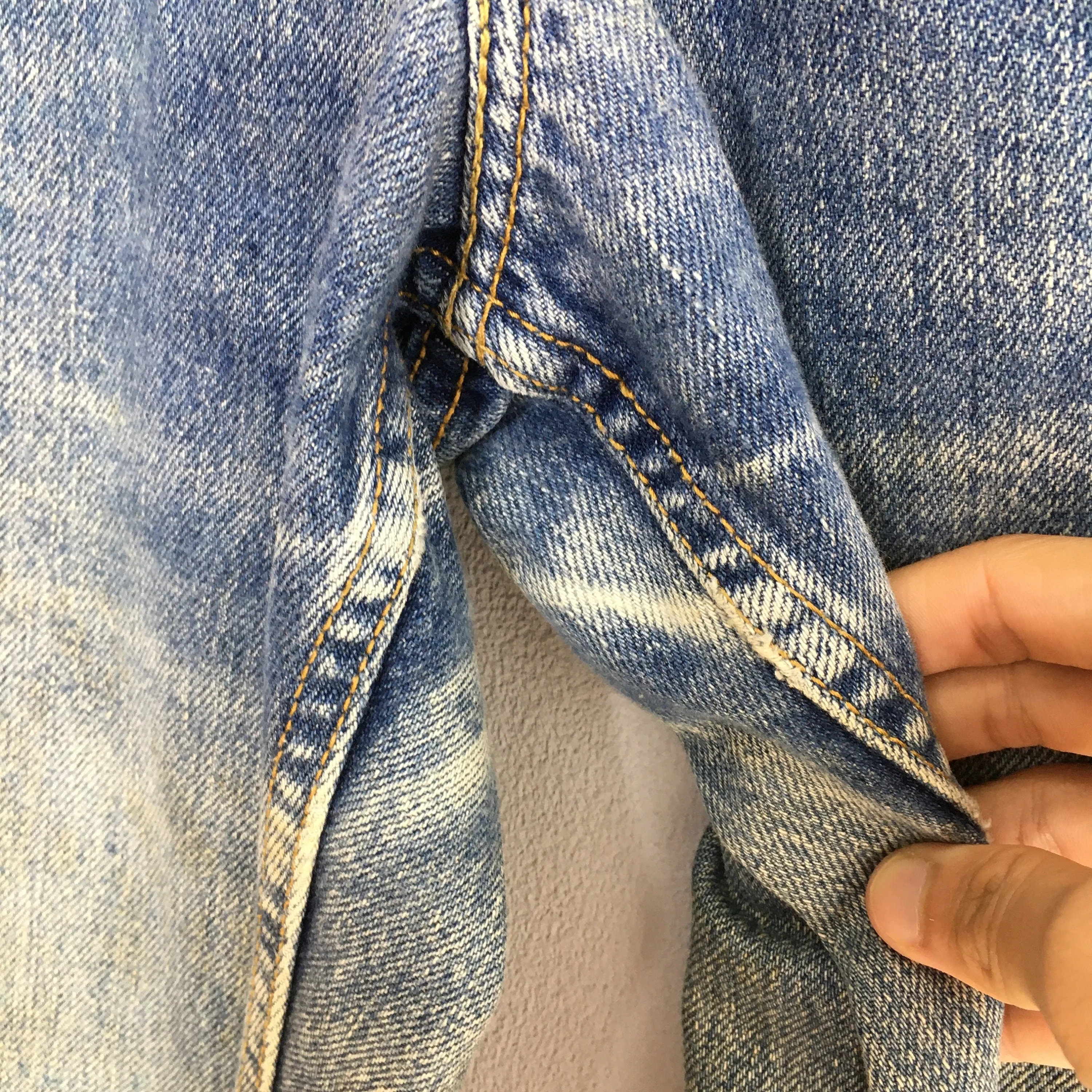 Levi's 550 Relaxed Fit Faded Dirty Jeans Size 30x32