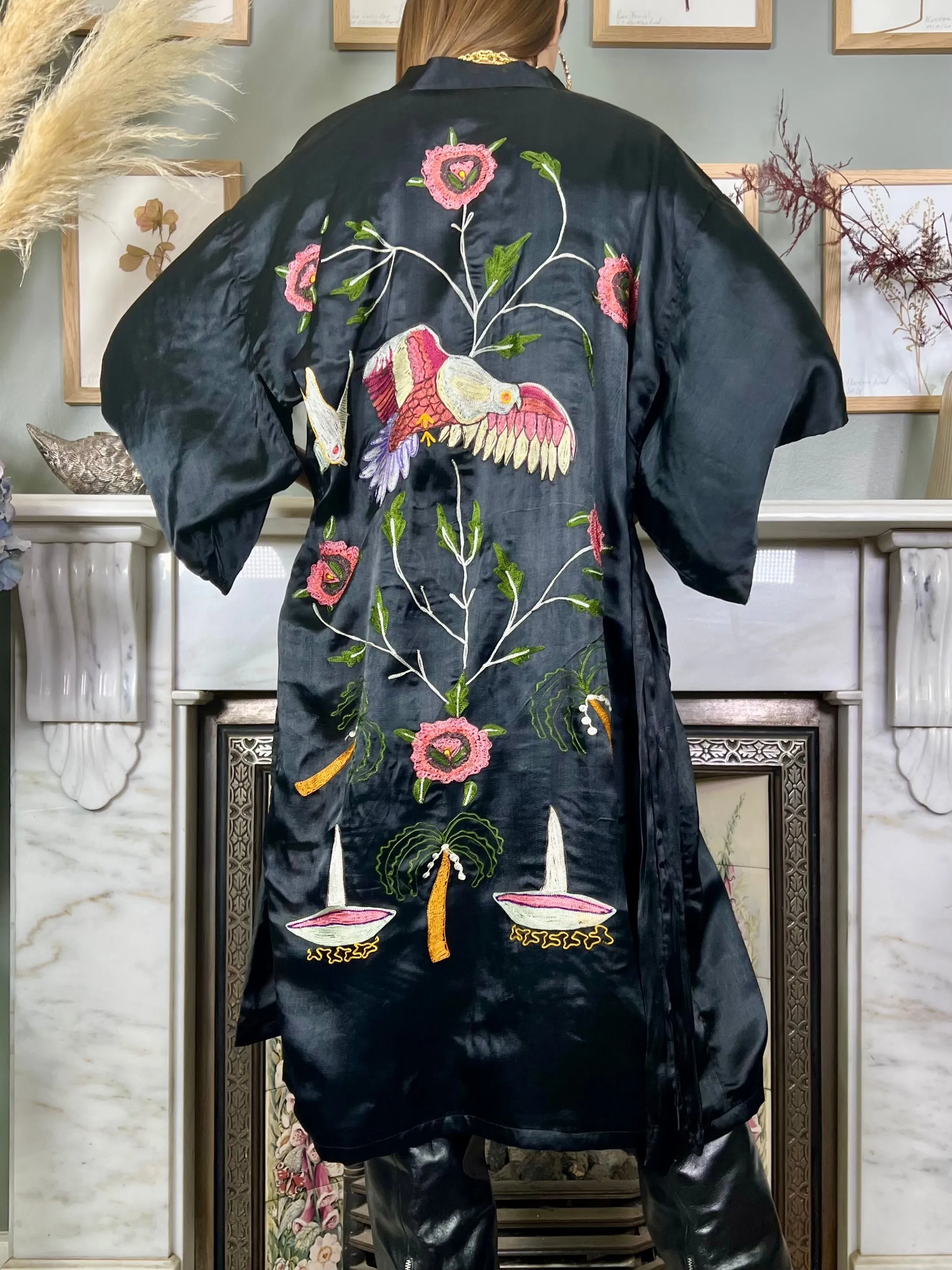 Luella, 40s black silk embroidered kimono