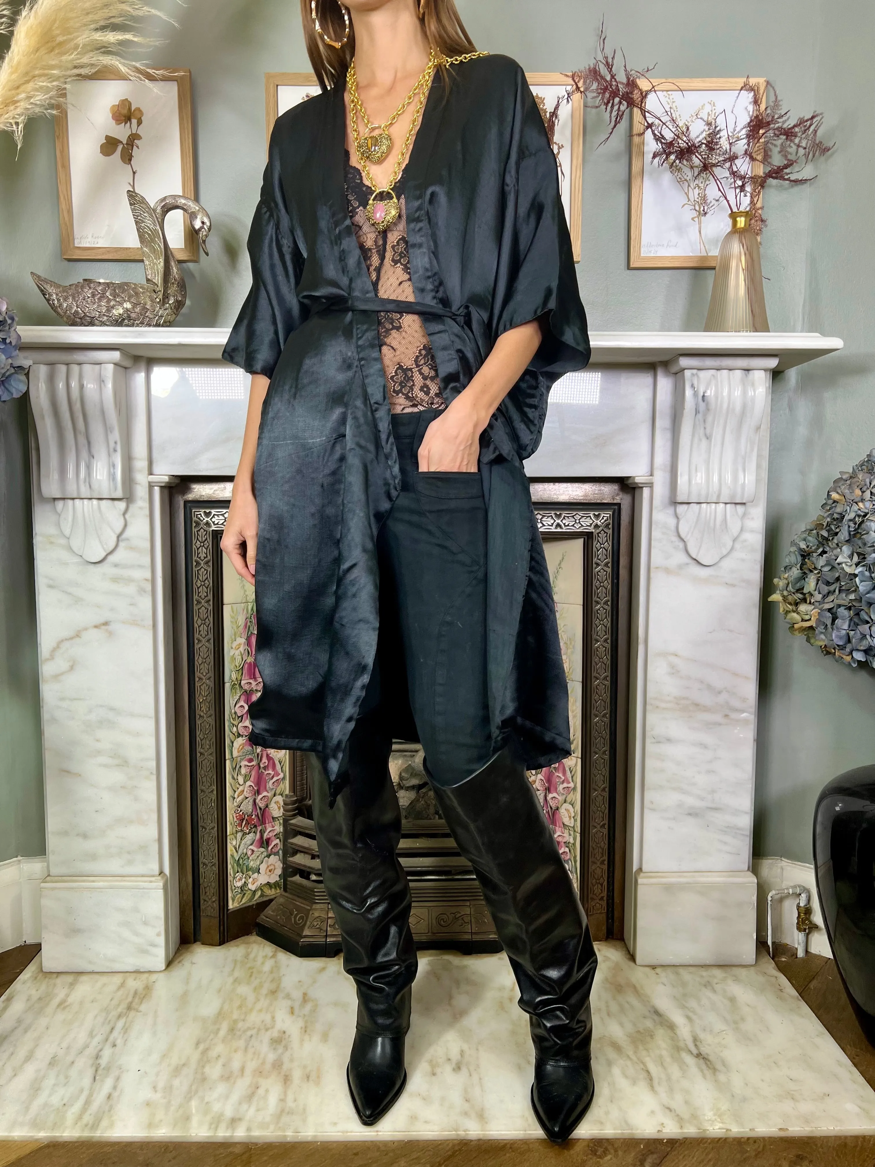 Luella, 40s black silk embroidered kimono