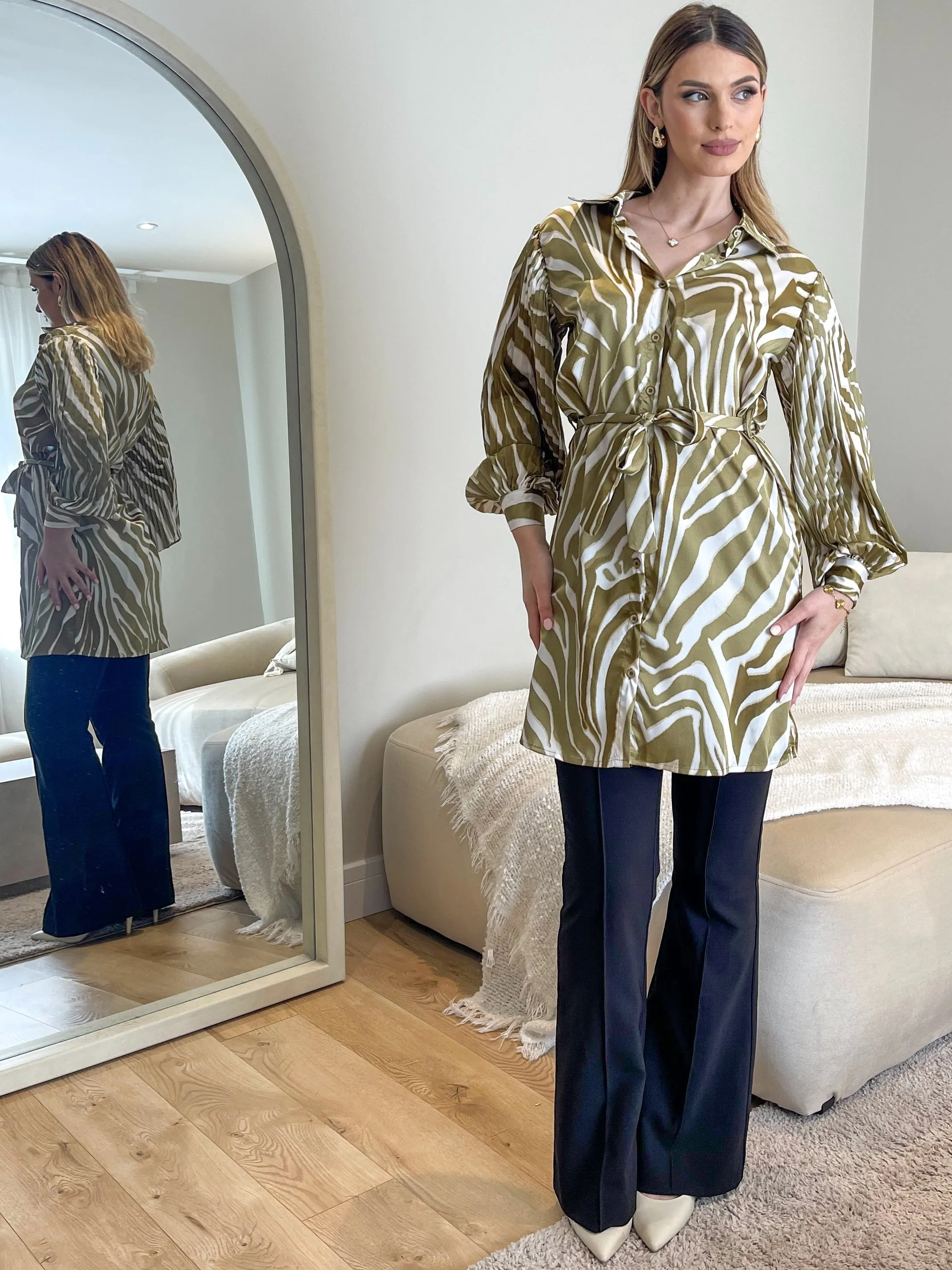 OLIVE PRINTED PLEATED LONG SLEEVE BELTED SHIRT DRESS