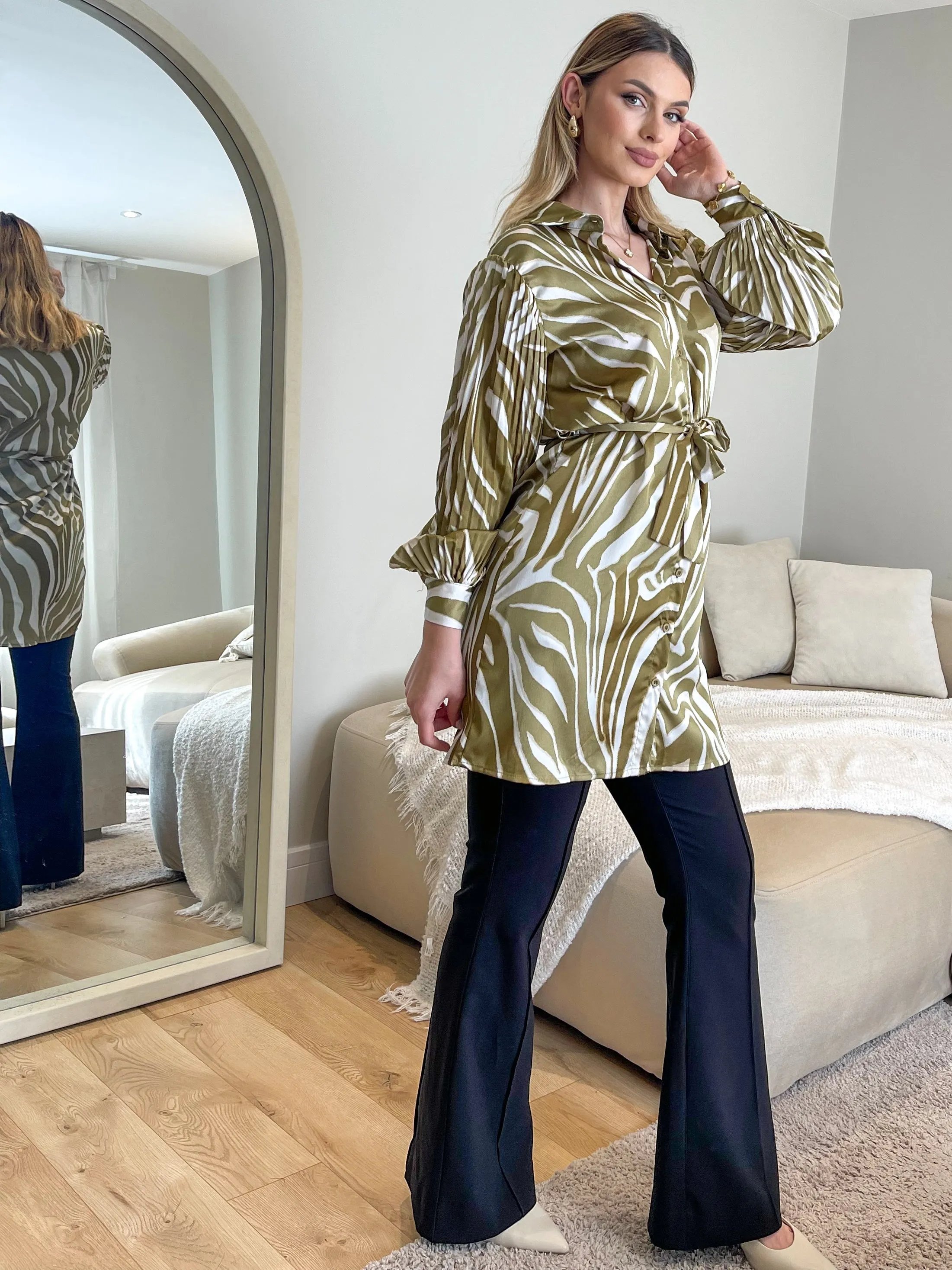 OLIVE PRINTED PLEATED LONG SLEEVE BELTED SHIRT DRESS