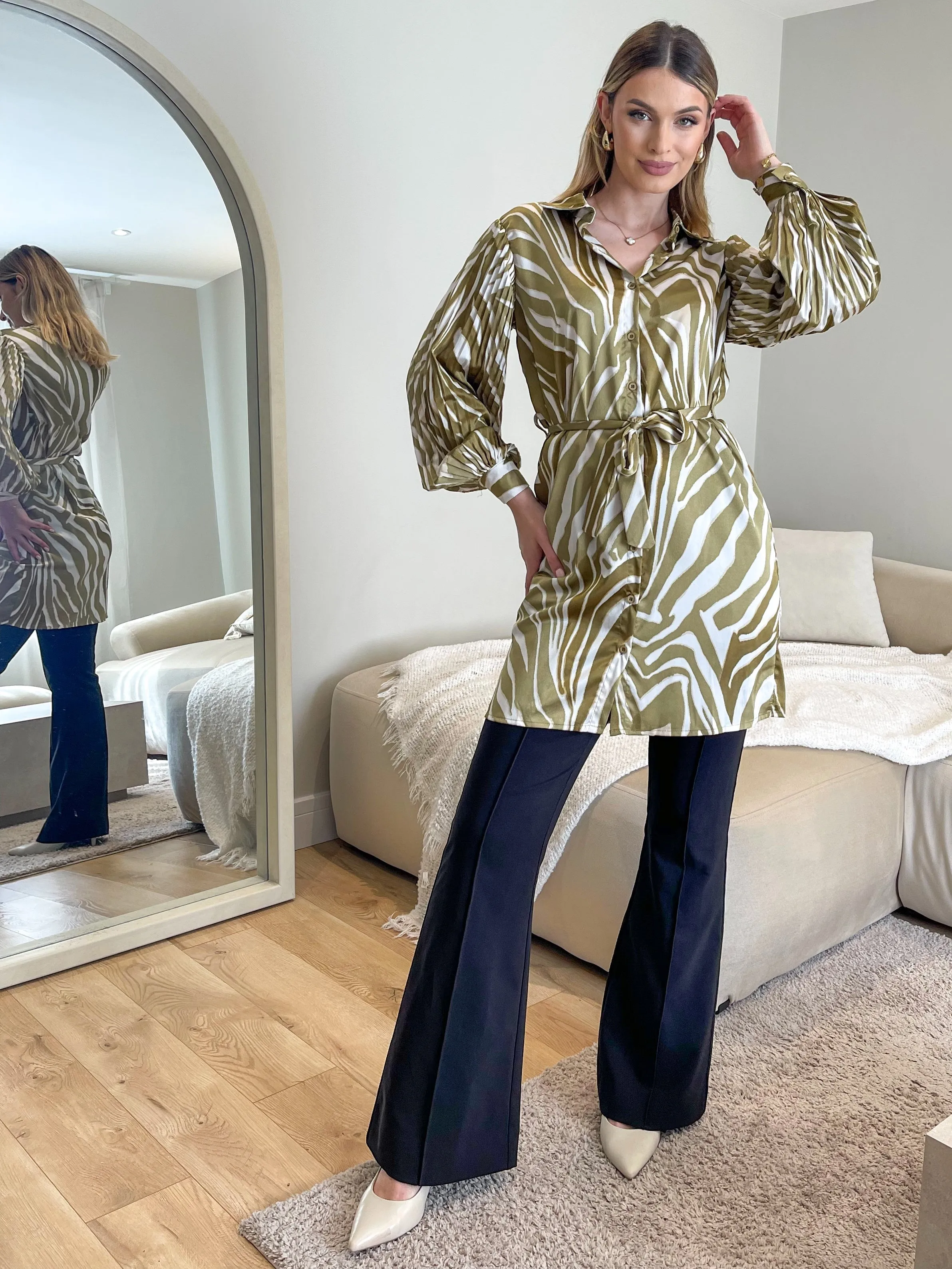 OLIVE PRINTED PLEATED LONG SLEEVE BELTED SHIRT DRESS