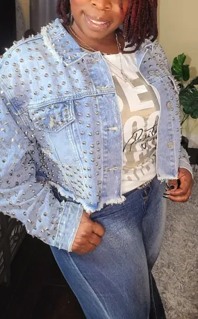 Studded Cropped Denim Jacket (Curvy/PLUS SIZE ONLY)