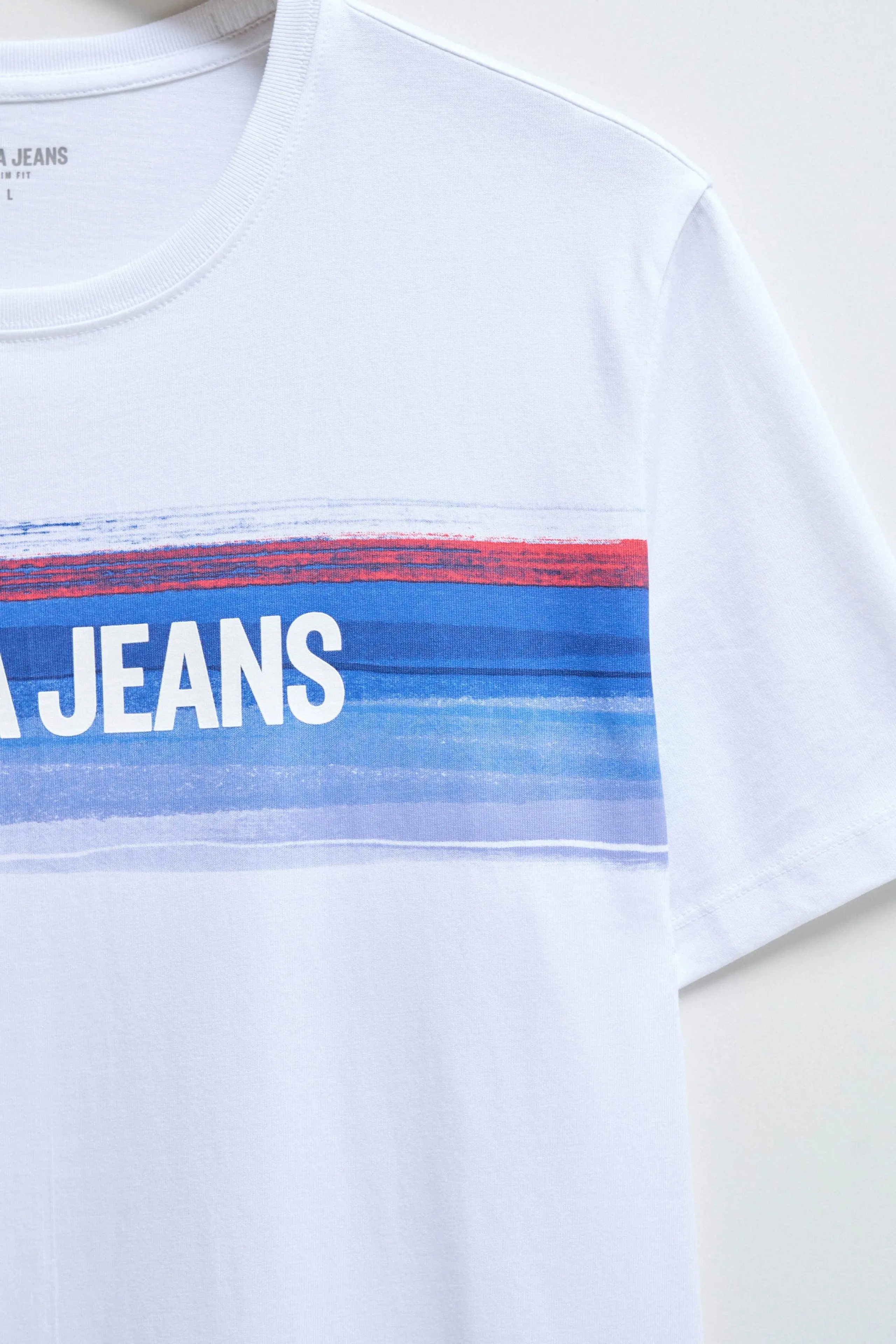 T-Shirt w/Gradient Print*