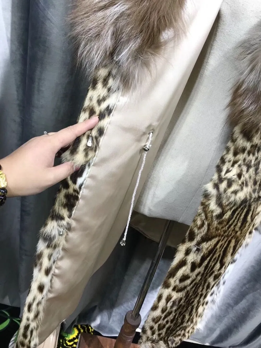 X-Long Real Beaver Fur  Whole Skin With Red Fox Big Lapel Collar Removable Coat