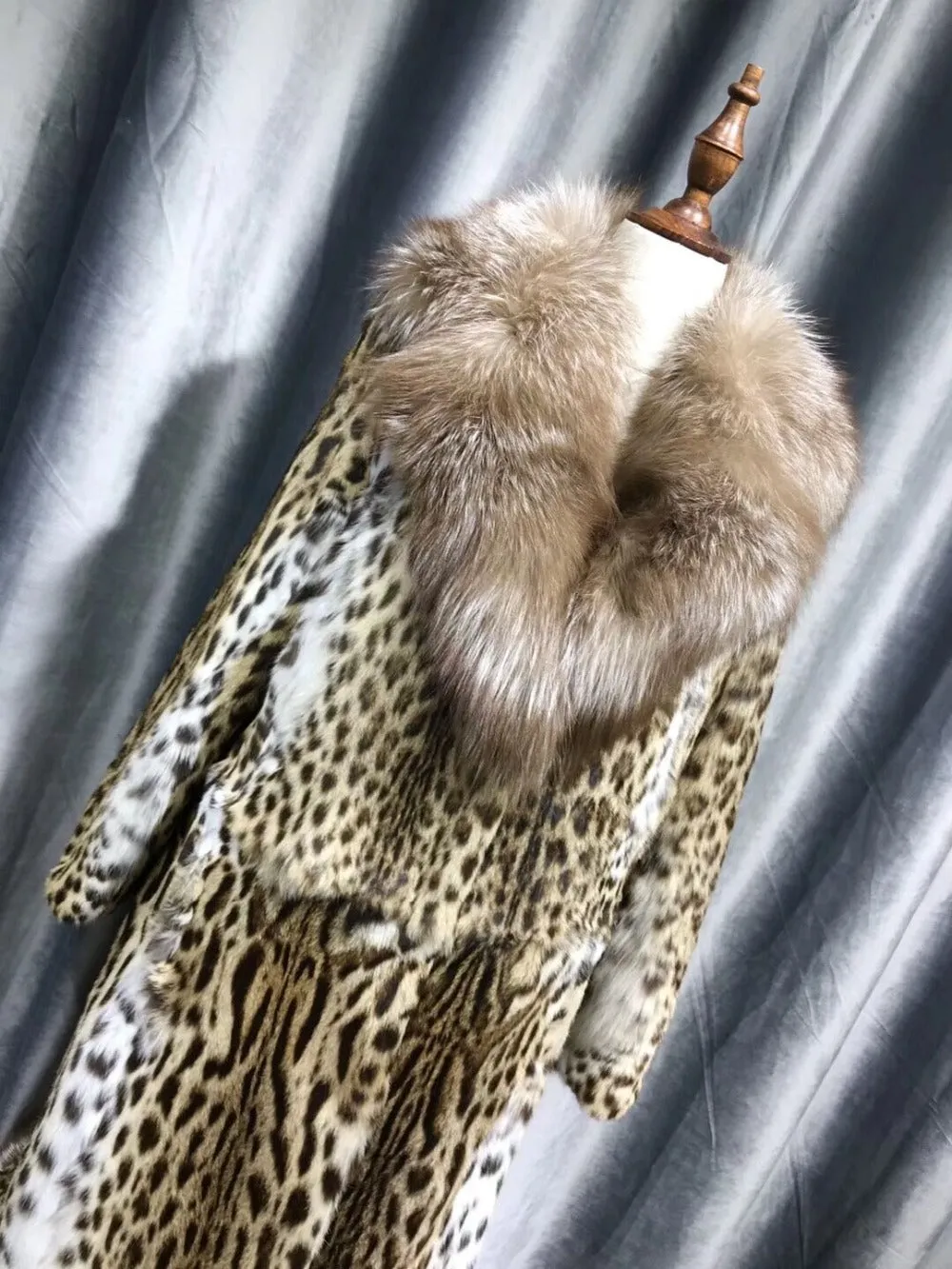 X-Long Real Beaver Fur  Whole Skin With Red Fox Big Lapel Collar Removable Coat